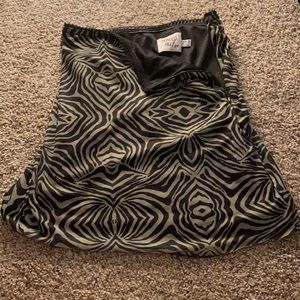 Princess polly abstract design mini skirt size 2